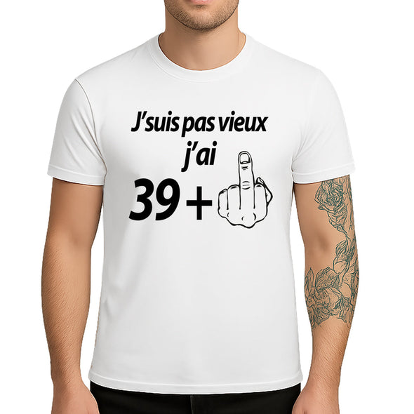 T-Shirt humoristique j'suis pas vieux + âge doigt | 100% coton, blanc, coupe classique MAXI SHIRT